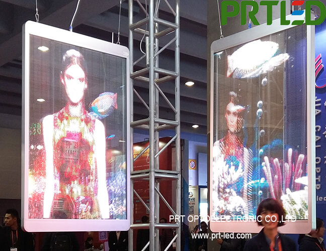 P3.91, P7.81 Panel de pantalla LED transparente a todo color para publicidad en escaparates